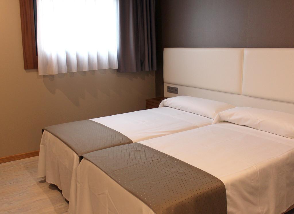 Hotel La Posada De Roces Gijón Eksteriør billede