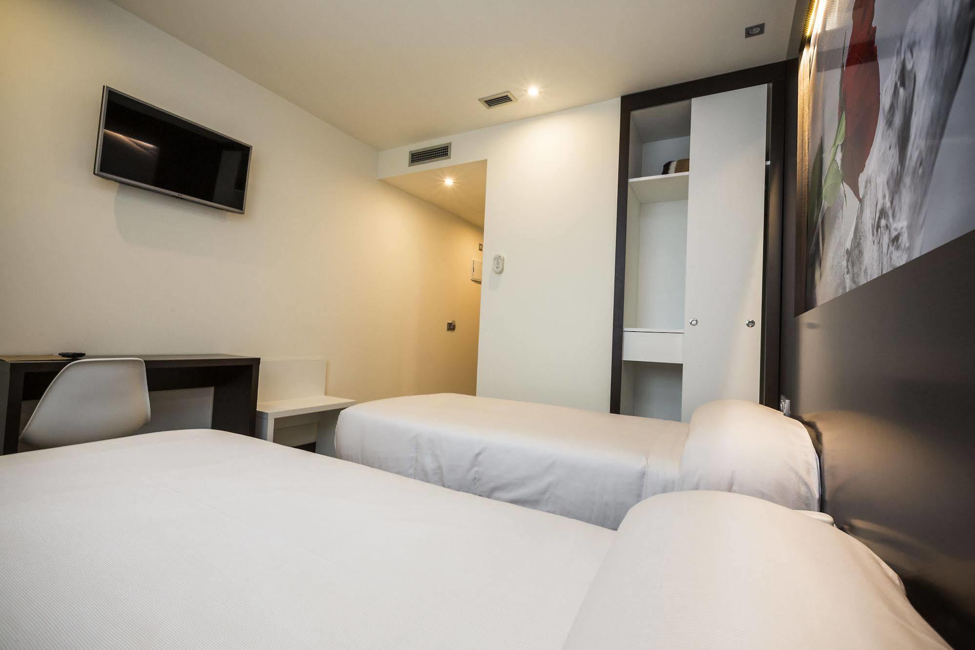 Hotel La Posada De Roces Gijón Eksteriør billede